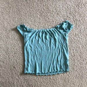 Off the shoulders American eagle shirt